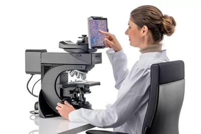 User Operating LeicaVisoria B Lab Microscope Kid21776837