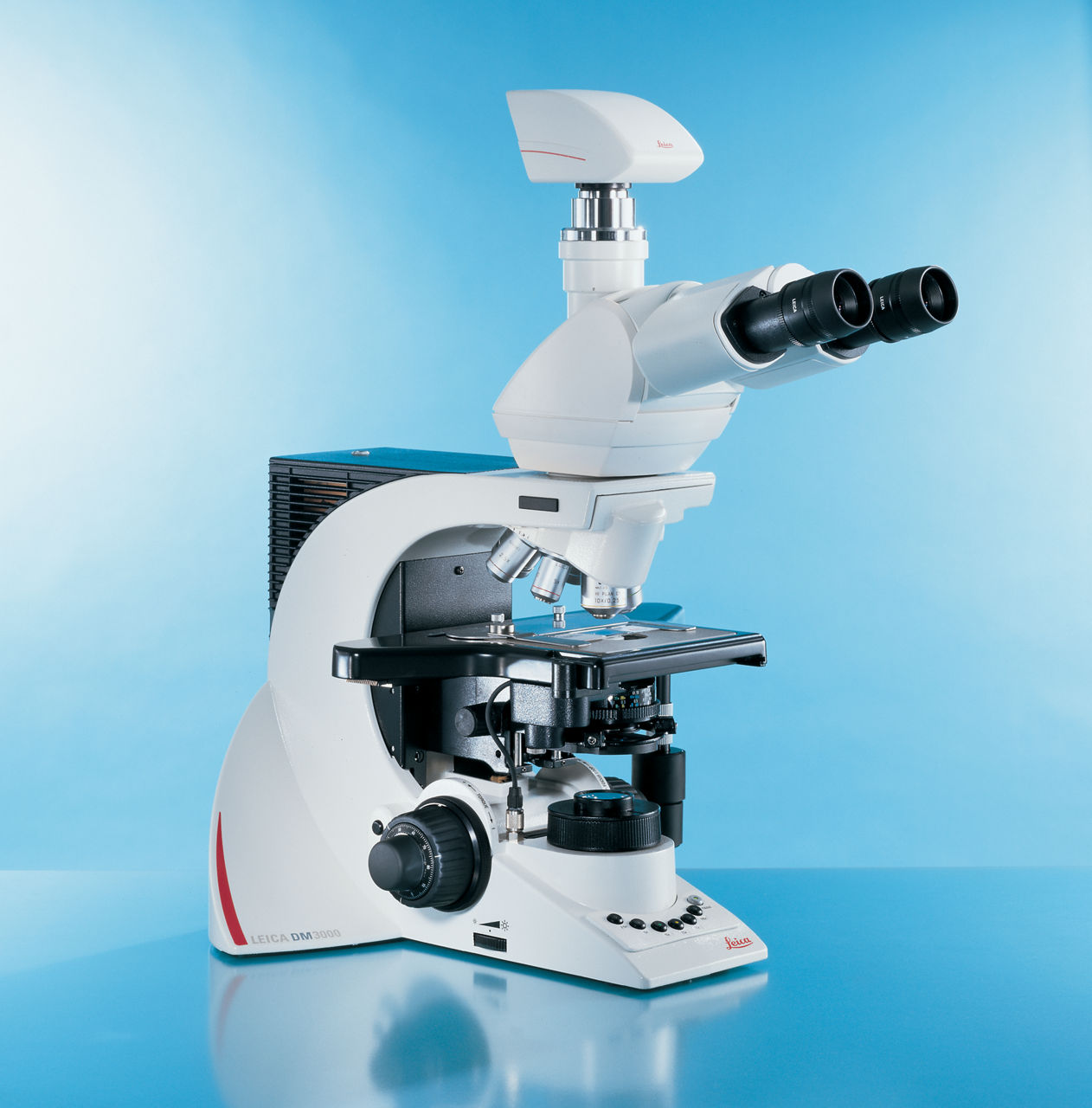 DM3000 Uniquely Ergonomic System Microscopes | Danaher Life Sciences